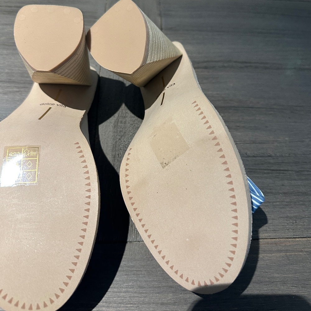 Dolce Vita Amber Cream and Blue Striped Heels Size 8 - Picture 6 of 8
